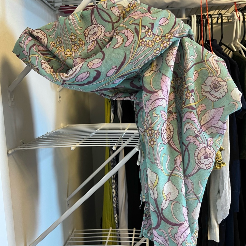 Scarf purchased in Isabella Stewart museum